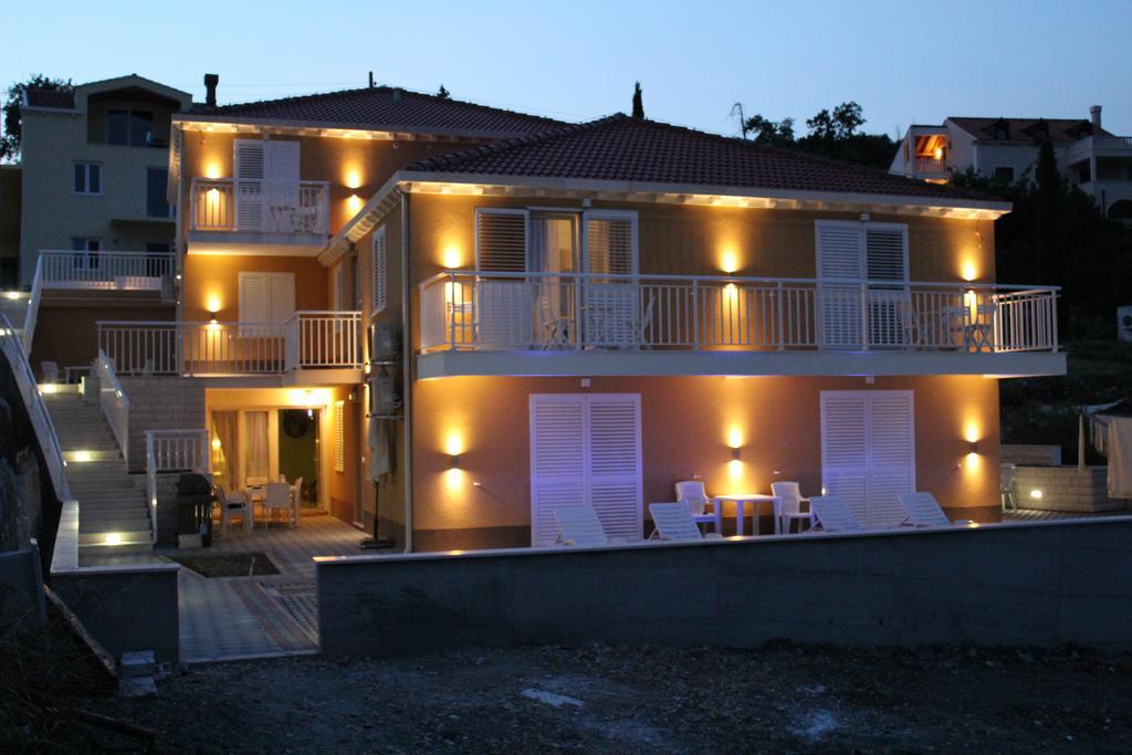 Apartments Villa Eva Slano Luaran gambar